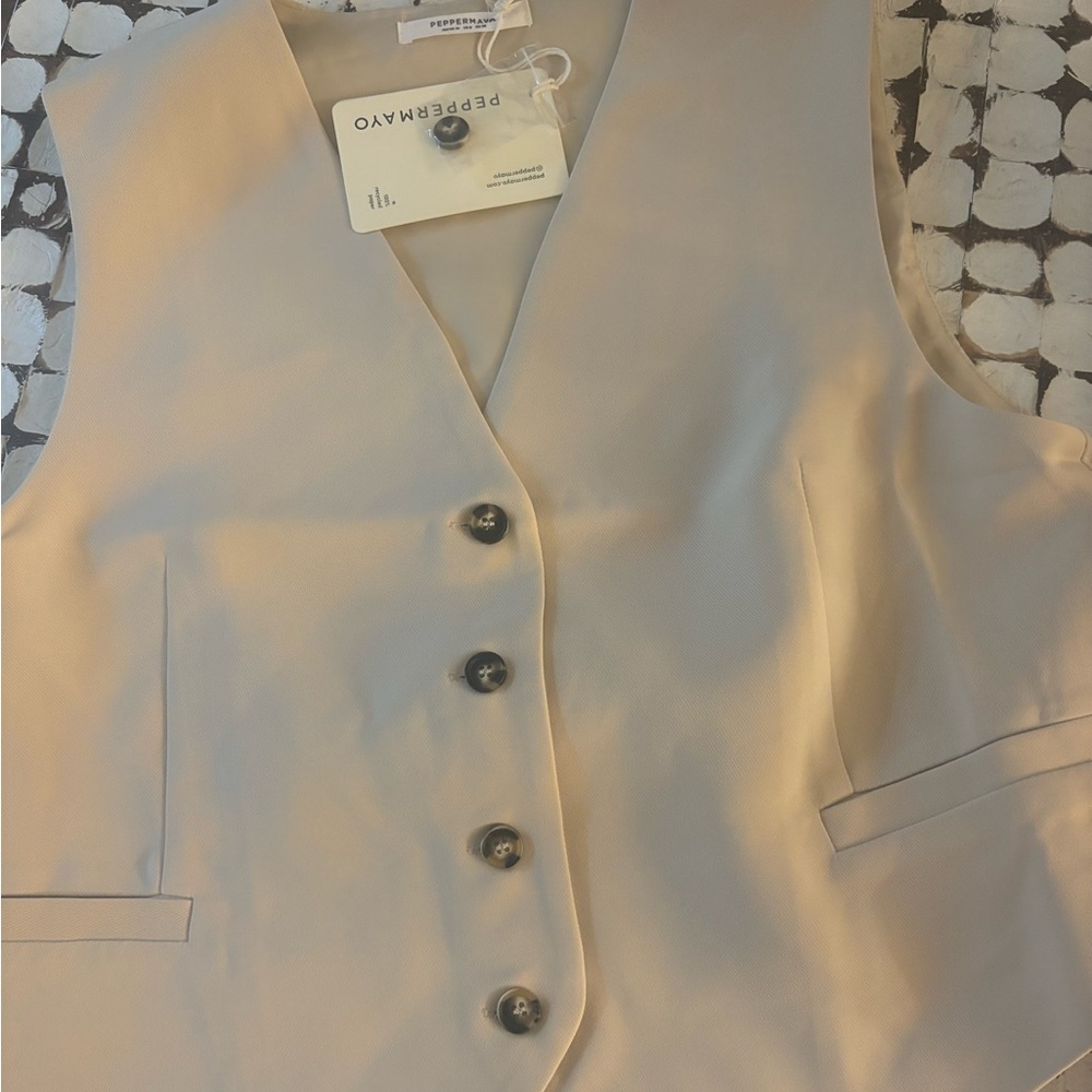 Peppermayo Cream Sleeveless Vest